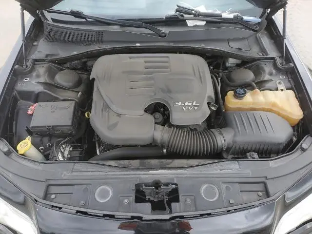 2013 CHRYSLER 300   