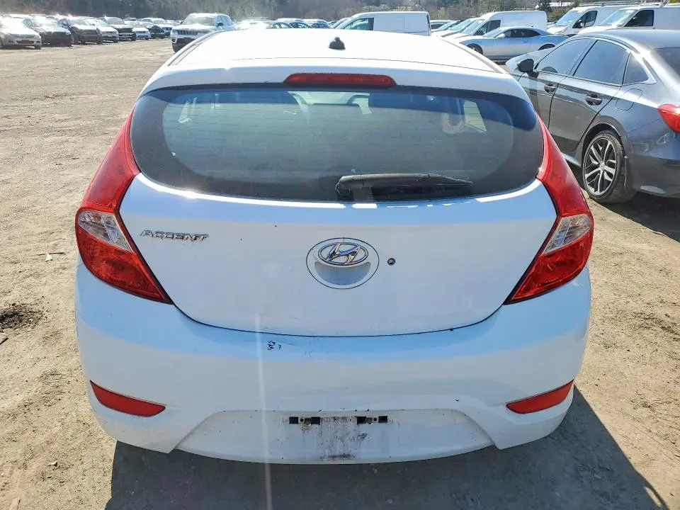 2013 HYUNDAI ACCENT GS  