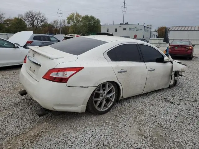 2010 NISSAN MAXIMA S  