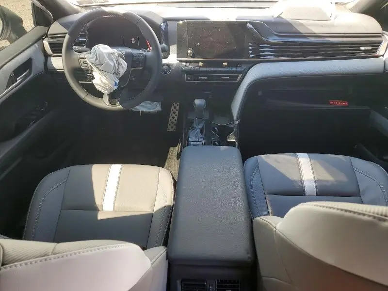 2025 TOYOTA CAMRY   