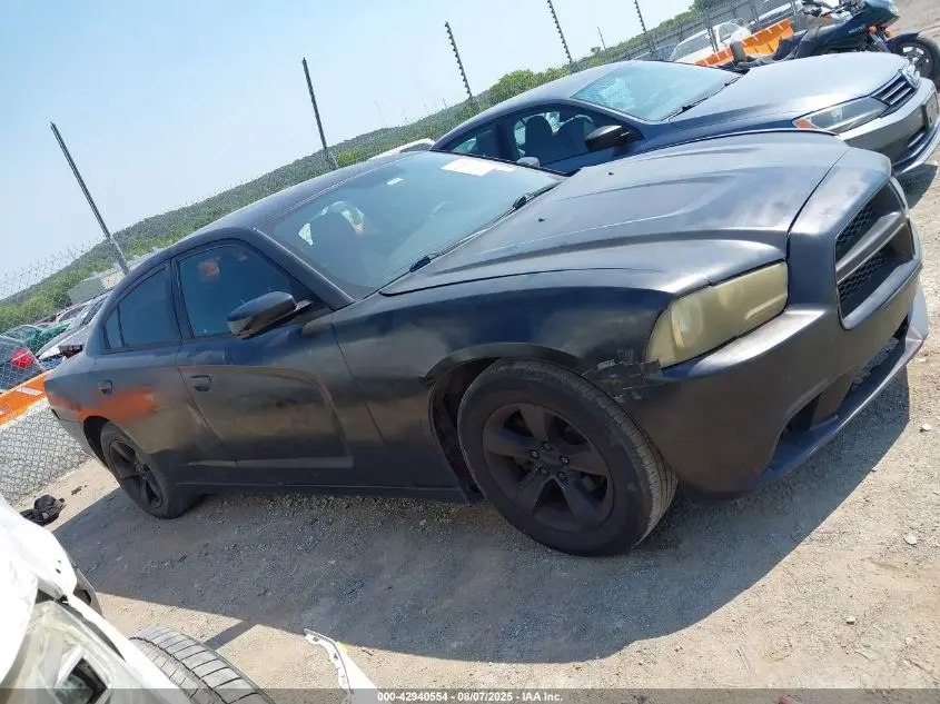 2012 DODGE CHARGER SE