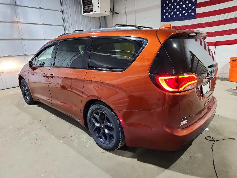 2018 CHRYSLER PACIFICA TOURING L  