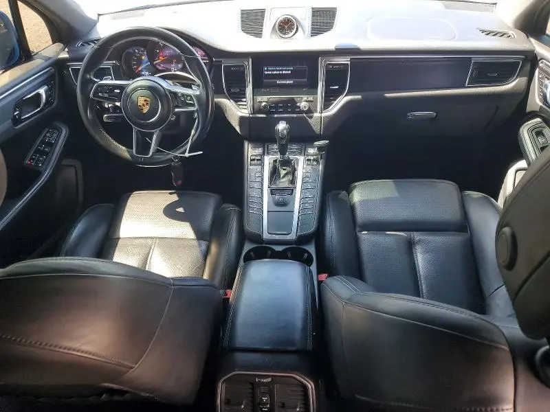 2017 PORSCHE MACAN GTS  
