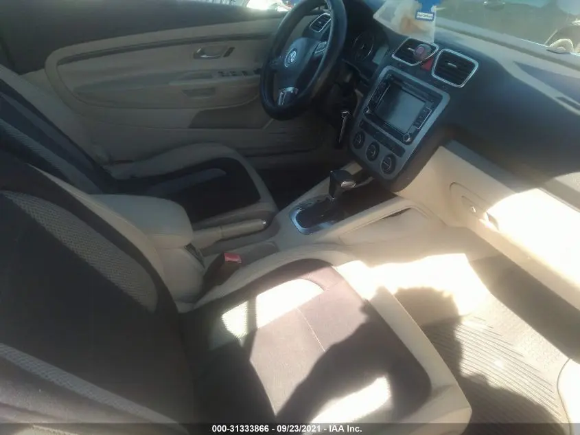 2010 VOLKSWAGEN EOS KOMFORT