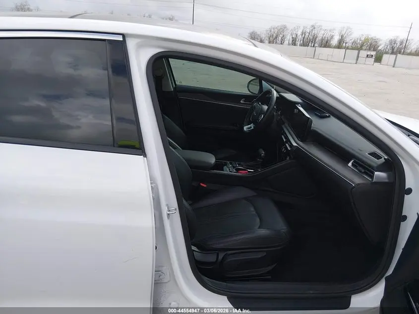 2024 KIA K5 EX