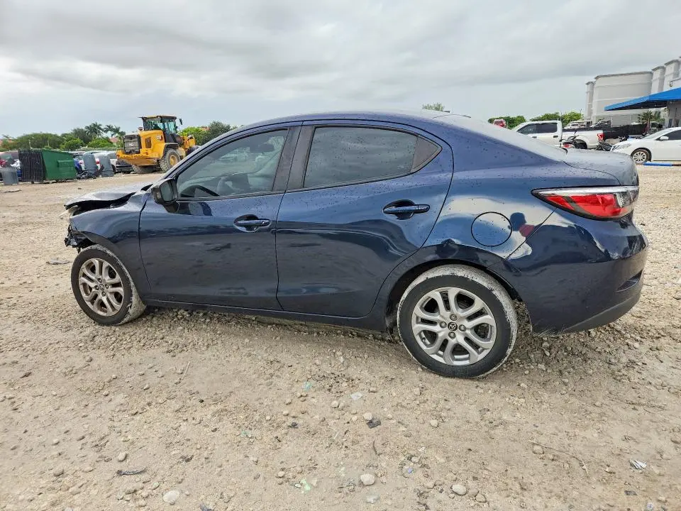 2018 TOYOTA YARIS IA BASE  