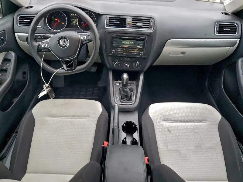 2015 VOLKSWAGEN JETTA SE  