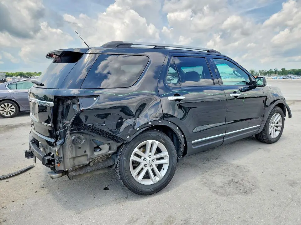 2013 FORD EXPLORER XLT  