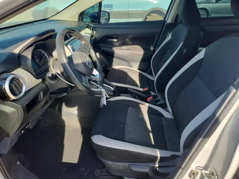 2022 NISSAN VERSA SV  