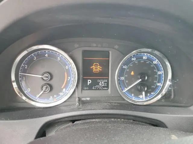 2019 TOYOTA COROLLA L  
