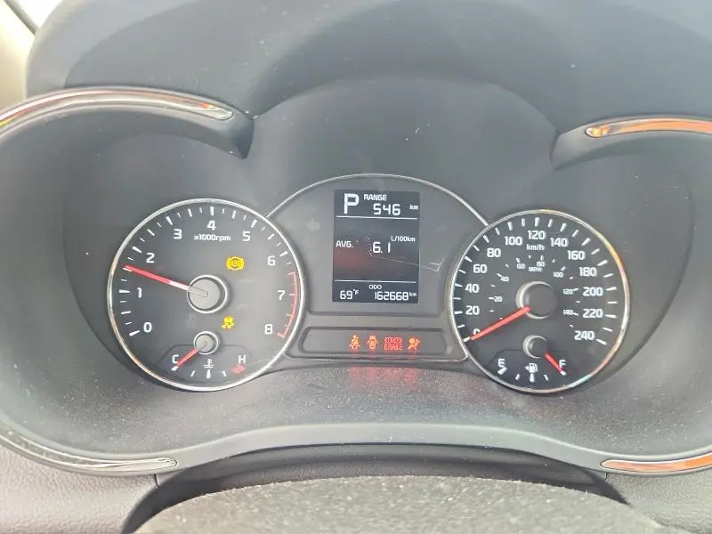 2017 KIA FORTE LX  
