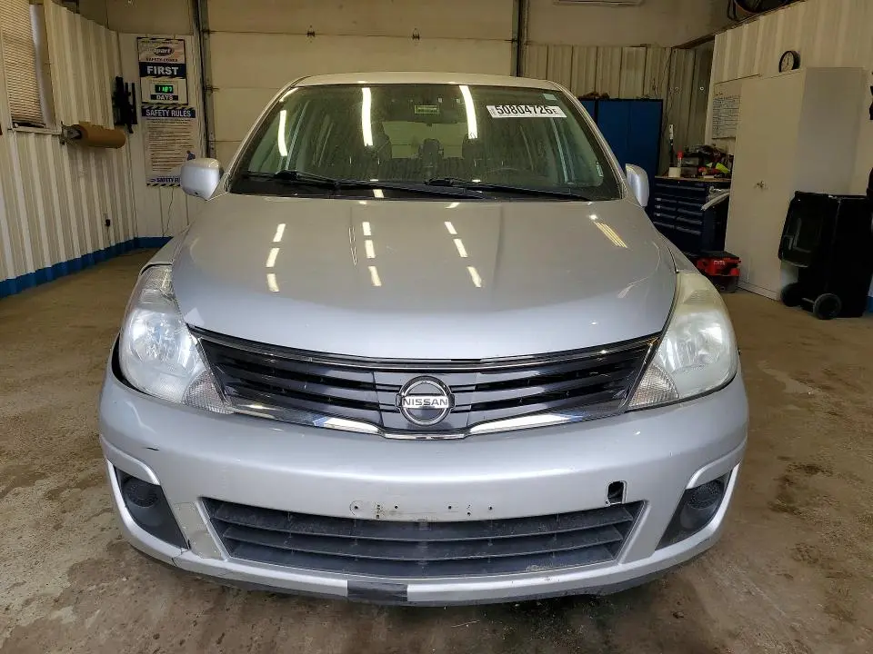 2011 NISSAN VERSA 1.8 S  