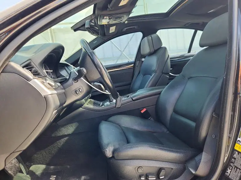 2012 BMW 528 XI  