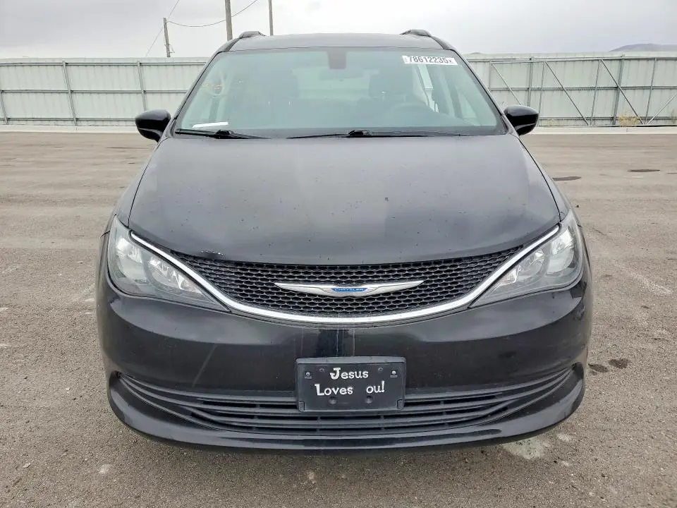 2018 CHRYSLER PACIFICA TOURING  
