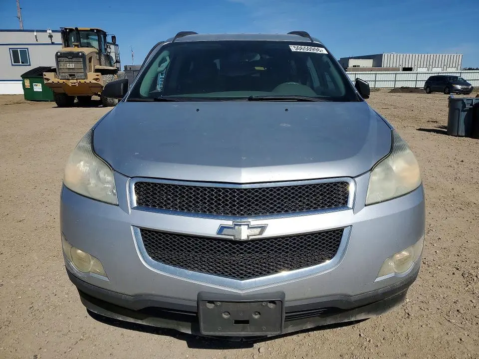 2011 CHEVROLET TRAVERSE LS  