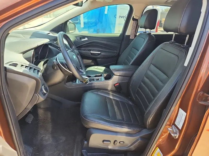 2017 FORD ESCAPE TITANIUM  