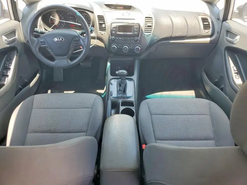 2017 KIA FORTE LX  