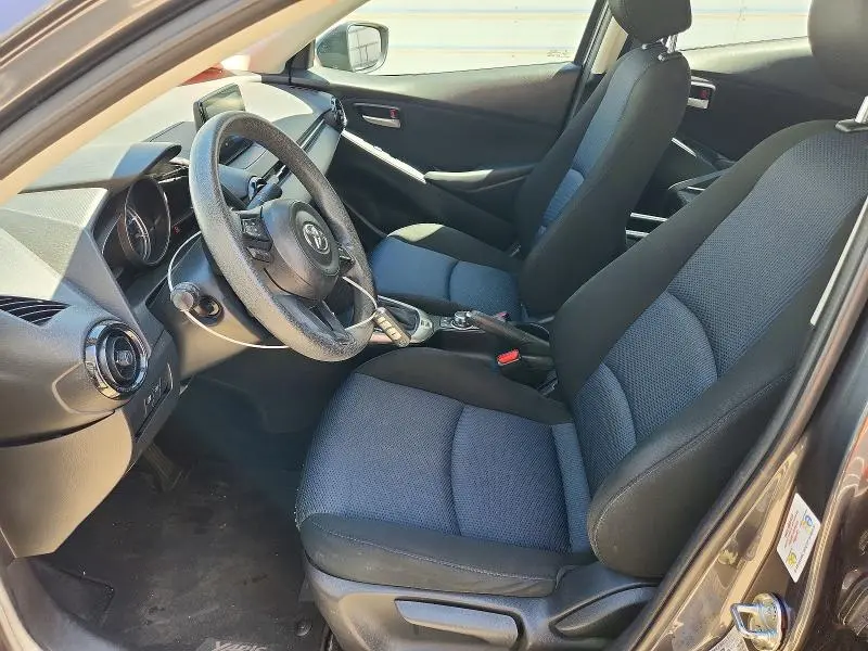 2019 TOYOTA YARIS L  