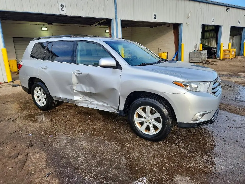2012 TOYOTA HIGHLANDER BASE  