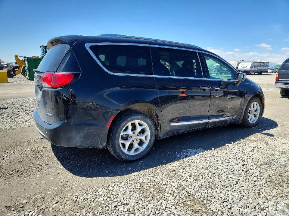 2020 CHRYSLER PACIFICA LIMITED  