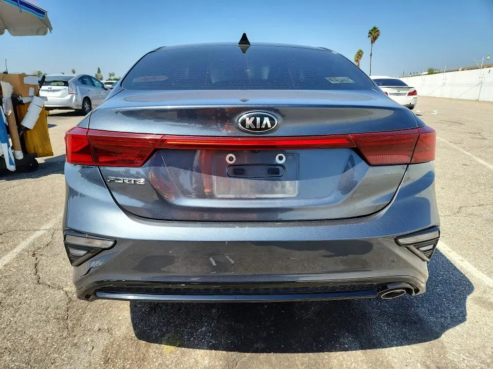 2020 KIA FORTE LXS  
