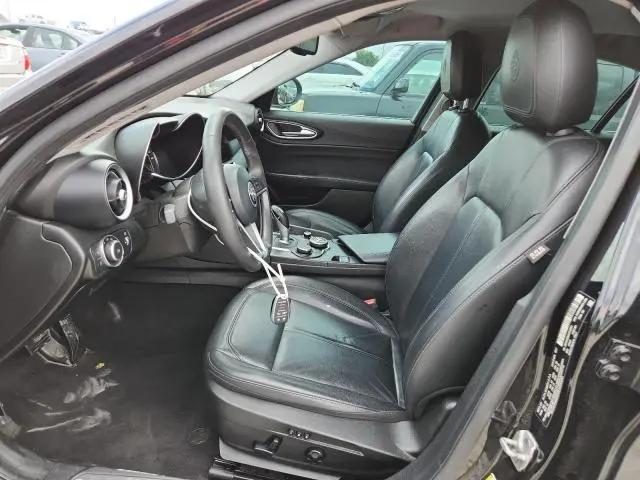 2017 ALFA ROMEO GIULIA   