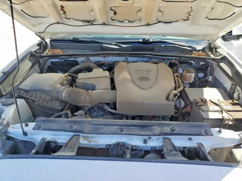 2022 TOYOTA TACOMA SR V6  