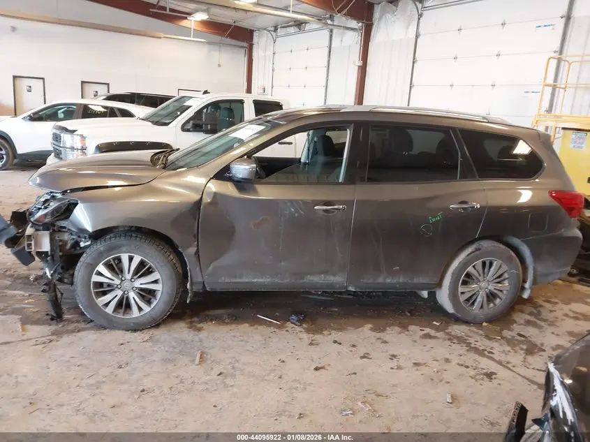 2017 NISSAN PATHFINDER SV