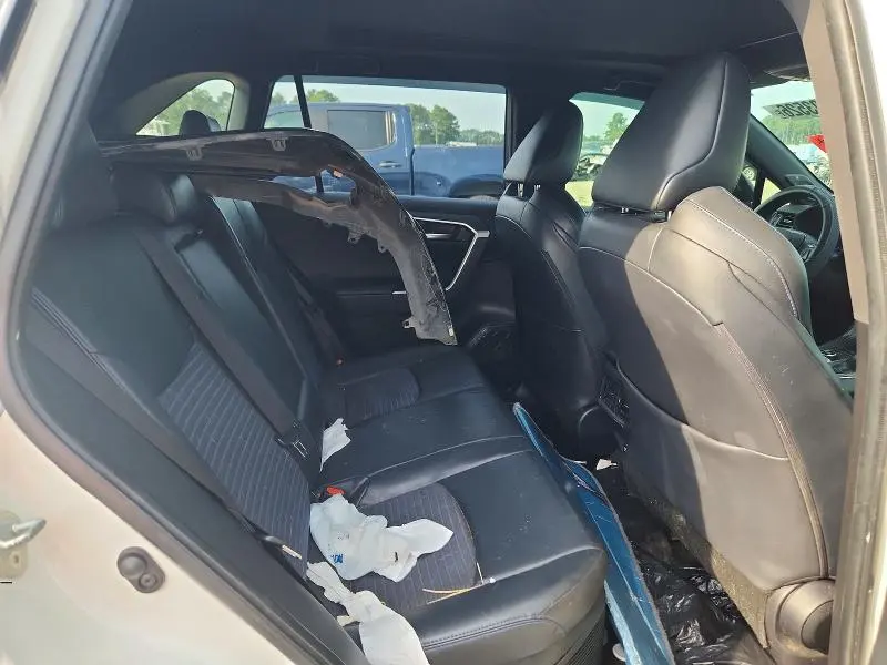 2020 TOYOTA RAV4 XSE  