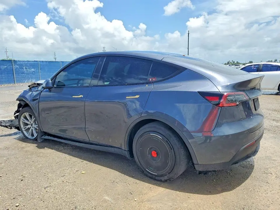 2022 TESLA MODEL Y   