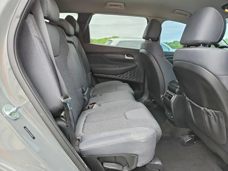 2021 HYUNDAI SANTA FE SE  