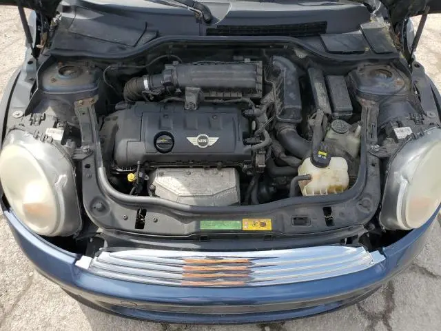2011 MINI COOPER 