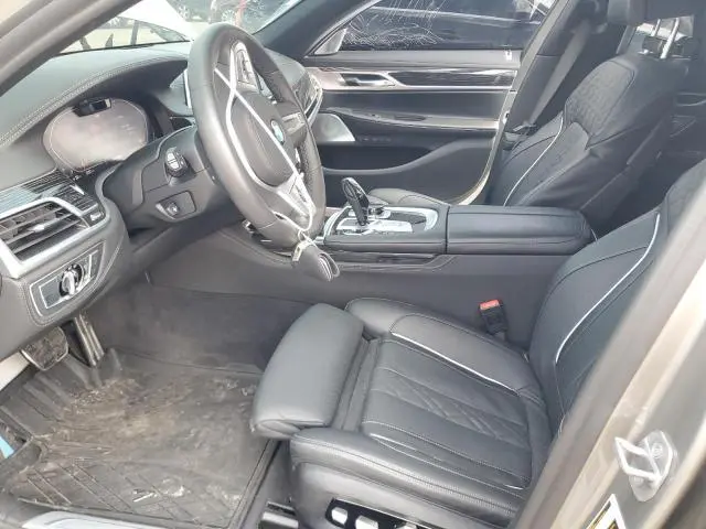 2022 BMW 750 XI  