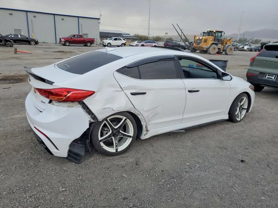 2018 HYUNDAI ELANTRA SPORT  