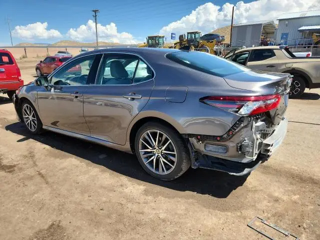 2023 TOYOTA CAMRY XLE  