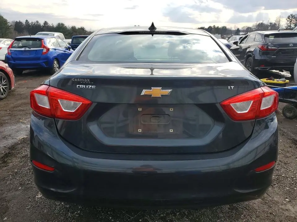 2017 CHEVROLET CRUZE LT  