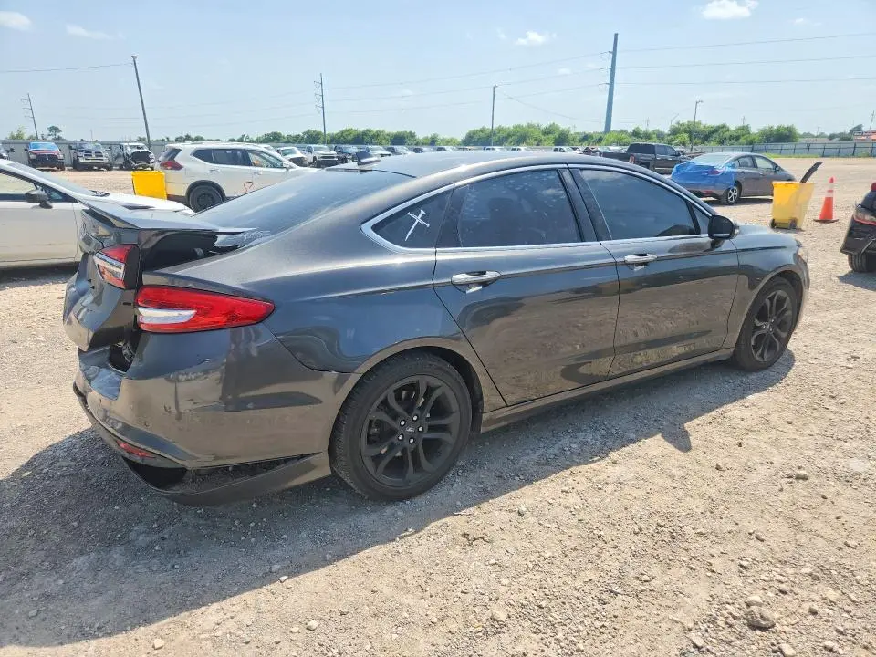 2019 FORD FUSION TITANIUM  
