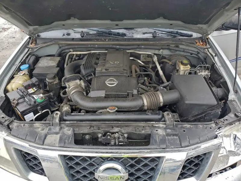 2014 NISSAN FRONTIER SV  