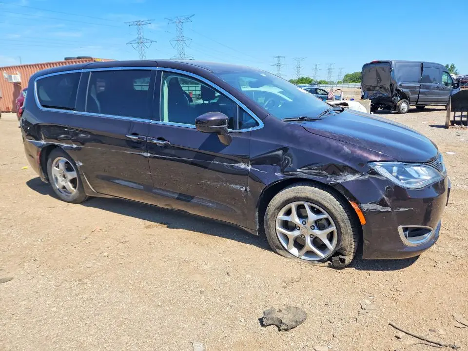 2018 CHRYSLER PACIFICA TOURING PLUS  