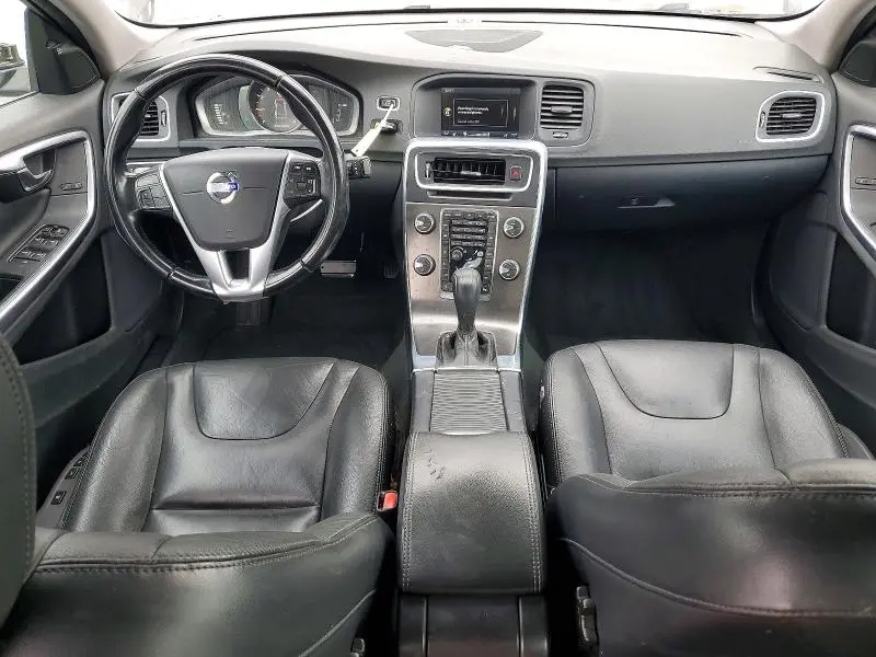 2015 VOLVO S60 PLATINUM  