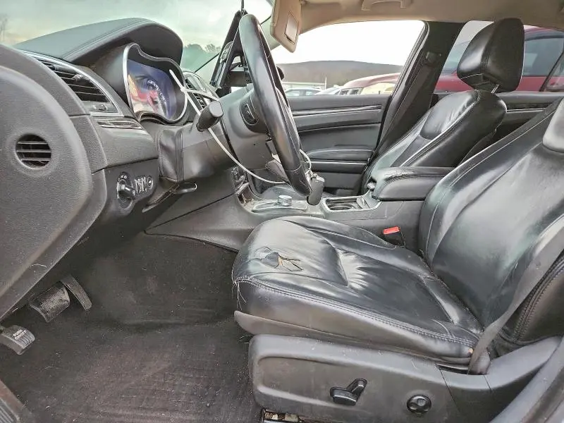 2016 CHRYSLER 300 LIMITED  