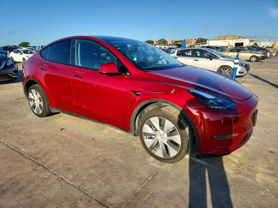 2024 TESLA MODEL Y   