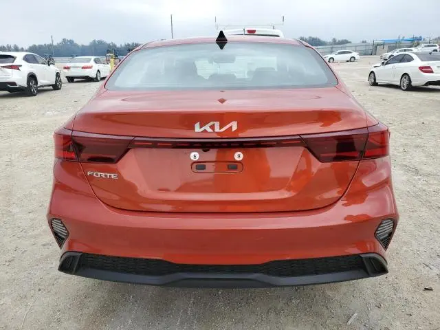 2023 KIA FORTE LX  