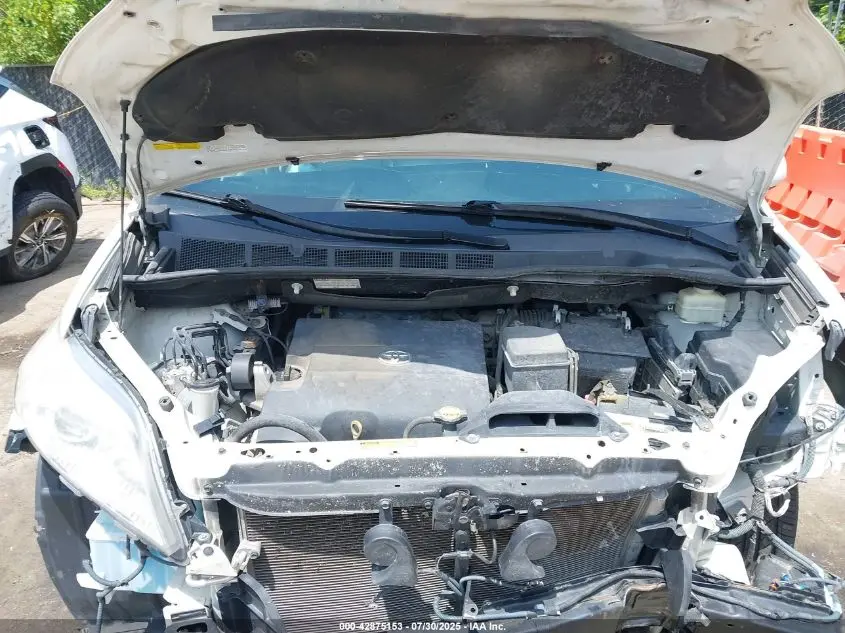 2016 TOYOTA SIENNA XLE 7 PASSENGER