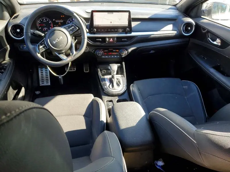 2023 KIA FORTE GT LINE  