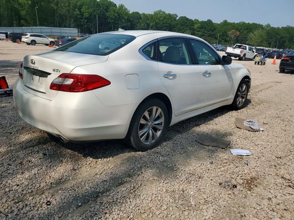 2012 INFINITI M37 X  