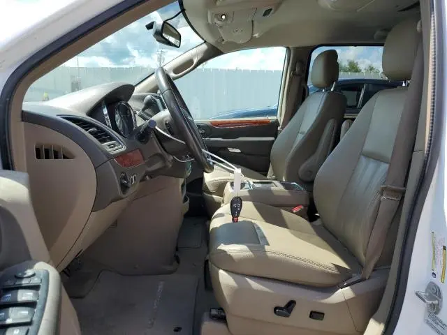 2016 CHRYSLER TOWN & COUNTRY TOURING  