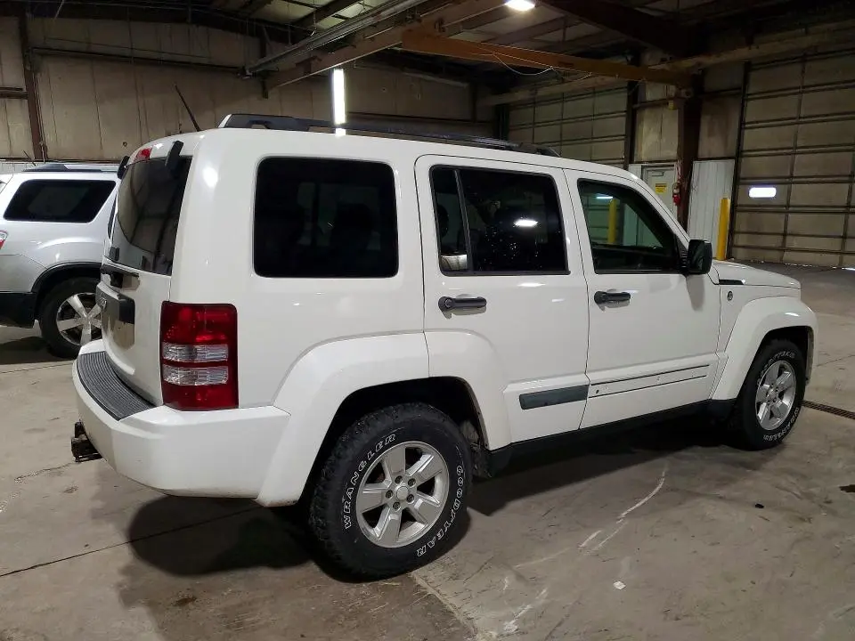 2010 JEEP LIBERTY SPORT  