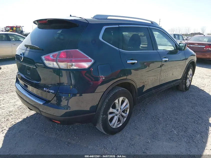 2015 NISSAN ROGUE SV