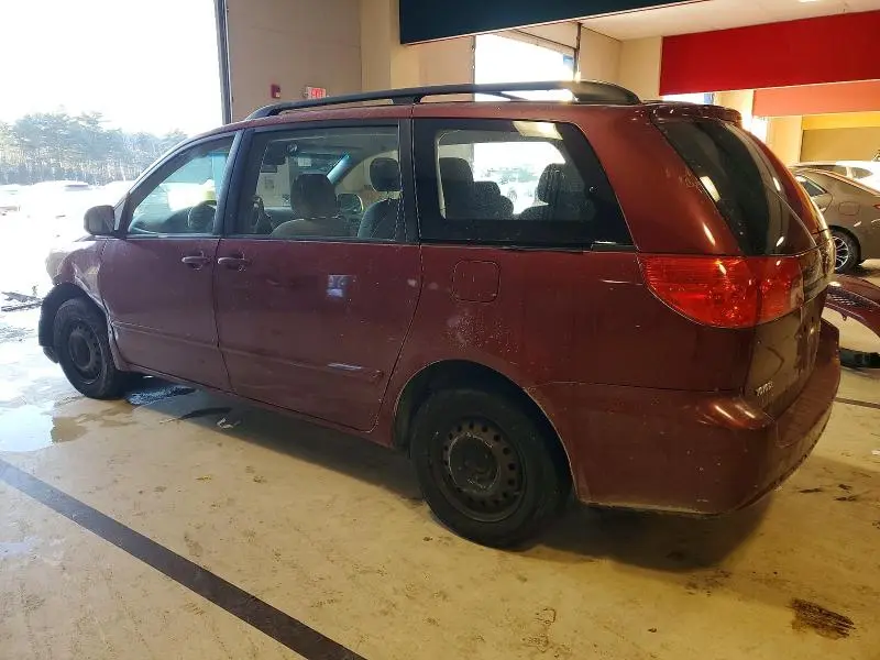 2010 TOYOTA SIENNA CE  